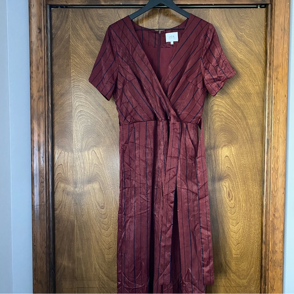 JOA Women’s Large Striped Jumpsuit Romper Tie Waist Wide Leg Maroon Pockets Zip